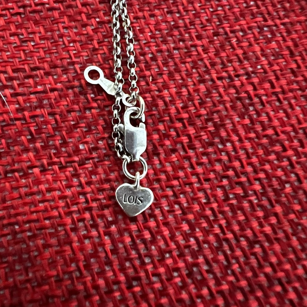 Lois Hill Pendant - Picture 5 of 6